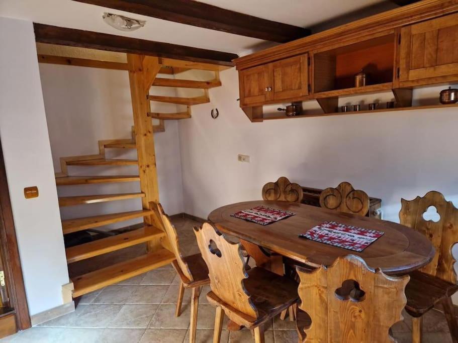 Casa Botiza - Catun Villa Sinaia Bagian luar foto